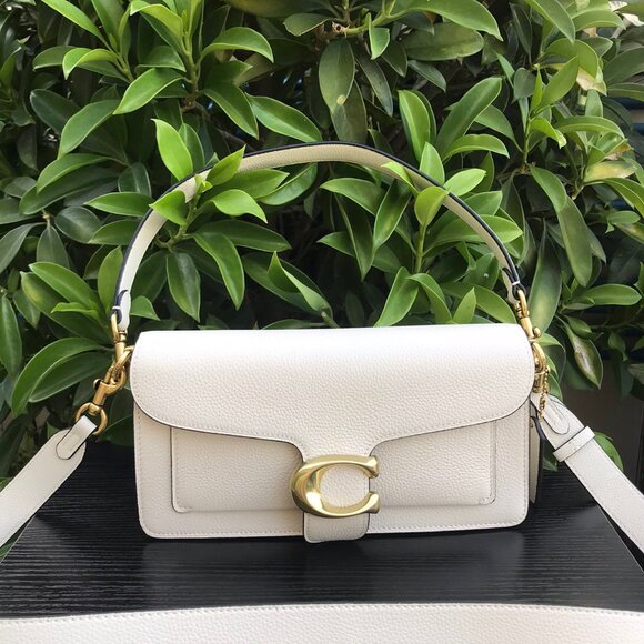 Brand new,Coach 73995 Shoulder Bag 26 in white. - Picture 2 of 9